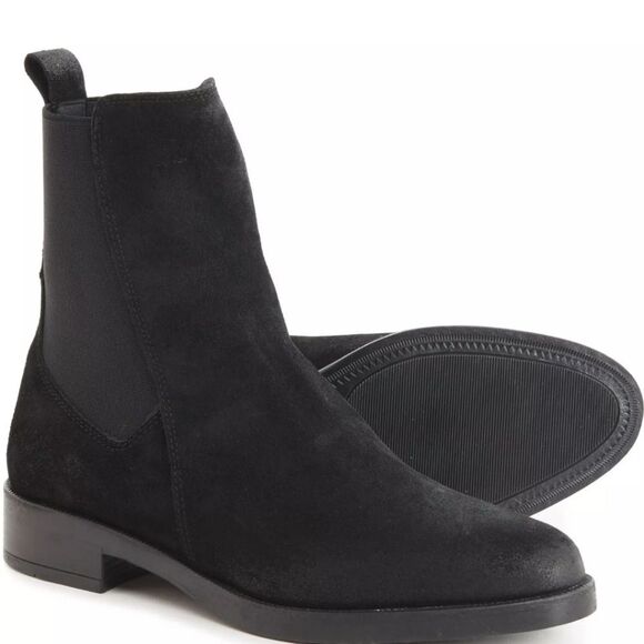 Emanuele Crasto Chelsea Distressed Suede Boots - Picture 1 of 10